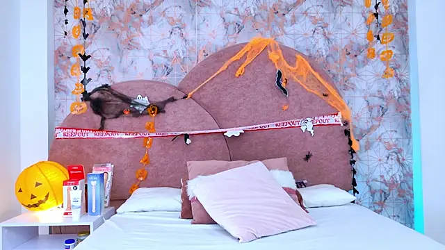 Samanta Isel online show from October 29, 2025, 3:09 am