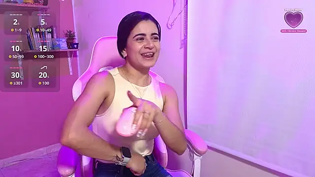 Snapshot of bella_thixx chatting on September 18, 2025, 3:41 am bella thixx online show from September 18, 2025, 3:41 am