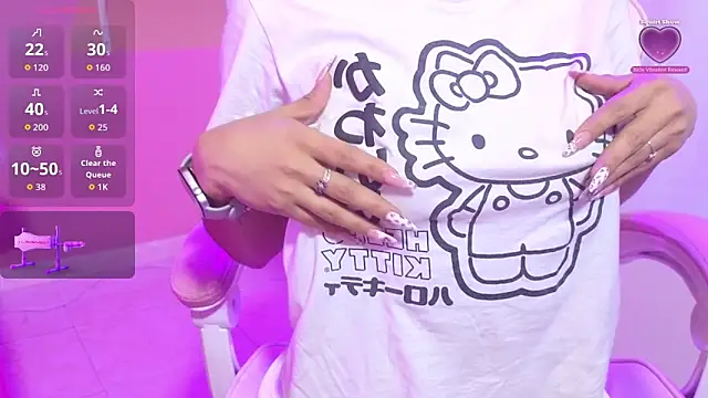 Snapshot of bella_thixx chatting on September 23, 2025, 5:21 am bella thixx online show from September 23, 2025, 5:21 am