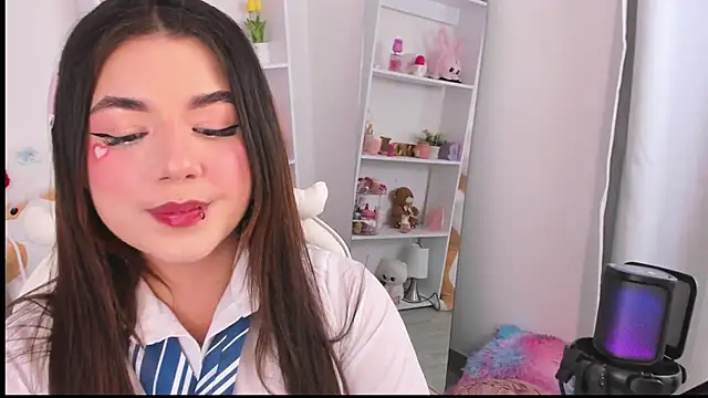 dolce antonellaa online show from February 7, 2026, 1:42 am