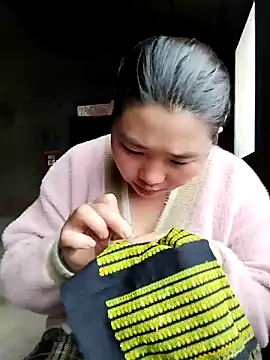 quynhkoolbae online show from March 23, 2026, 2:15 am