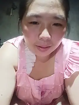 Snapshot of quynhkoolbae chatting on July 11, 2026, 1:47 pm quynhkoolbae online show from July 11, 2026, 1:47 pm