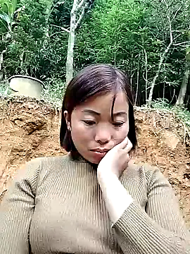 Annaacutee online show from November 15, 2025, 8:11 am