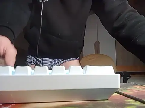 ziolsonek online show from December 13, 2025, 8:58 pm