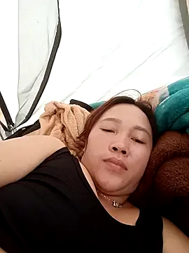 miumiu 00 online show from October 13, 2025, 2:22 am