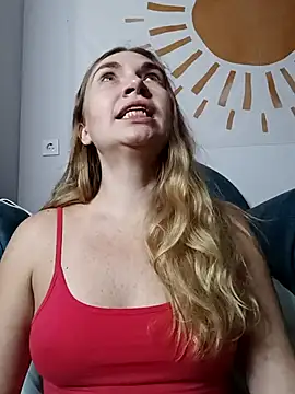 KisaVixen online show from October 17, 2025, 3:58 pm