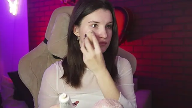 AgataWillis online show from October 15, 2025, 9:53 am