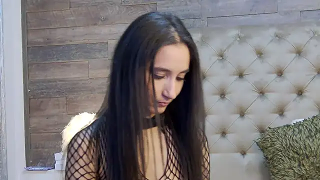 CarolinaBlair online show from November 25, 2025, 9:04 pm