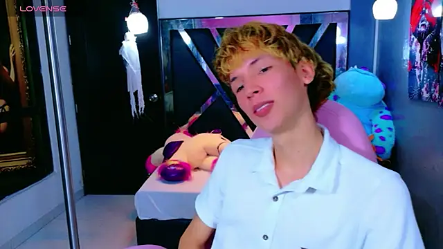 park jimin1 online show from October 29, 2025, 12:18 pm