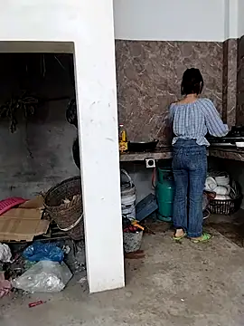 linda bae00 online show from October 27, 2025, 3:54 am