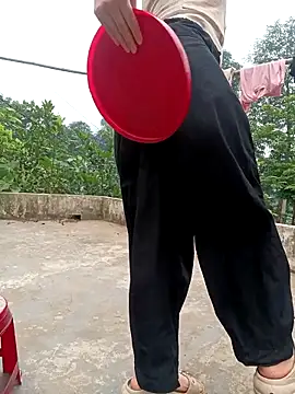 linda bae00 online show from April 21, 2026, 2:51 am