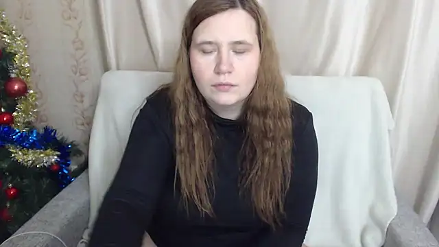 AdelinaLawson online show from February 5, 2025, 6:59 pm