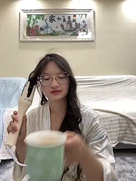 laowumeimei online show from April 11, 2026, 2:43 pm