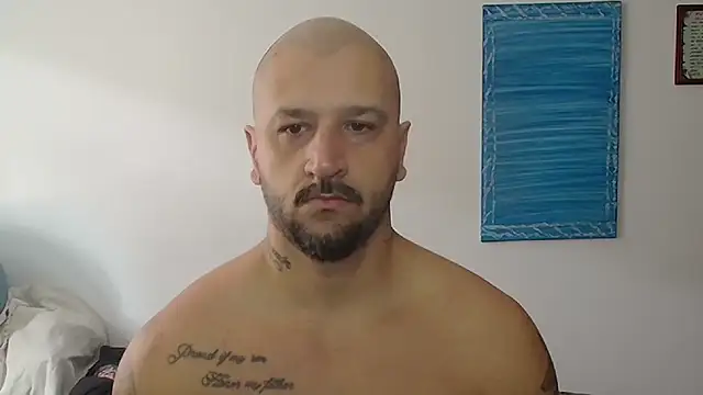 JeanCafa online show from October 13, 2025, 1:33 pm