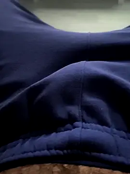 xxxfeo online show from October 24, 2025, 3:25 am