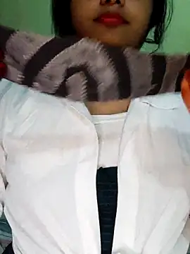 Desi masti69 online show from September 10, 2025, 4:40 pm