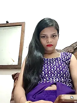 Komal0099 online show from September 13, 2025, 11:54 am