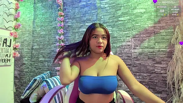 karoll  sex online show from October 2, 2025, 2:02 pm