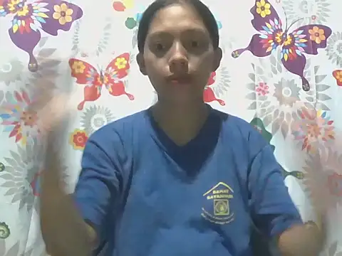 preggymom19 online show from October 10, 2025, 11:26 pm