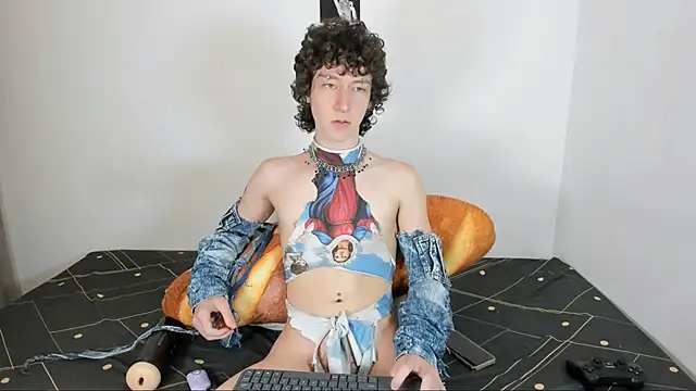 v3niceb1tch online show from October 5, 2025, 2:54 am