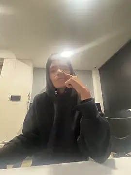 derek devil24 online show from November 29, 2025, 9:56 am