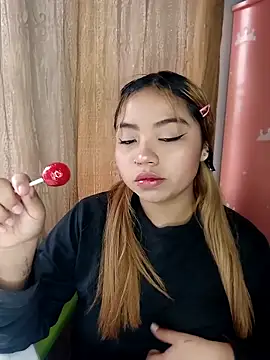 Emily  Hott online show from March 18, 2026, 4:54 pm