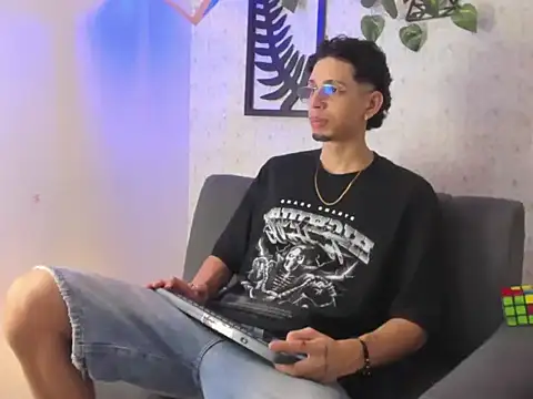 nicolai drake online show from October 19, 2025, 7:58 pm