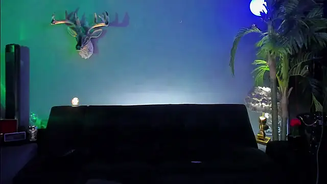 dennis cox1 online show from April 19, 2026, 11:40 pm