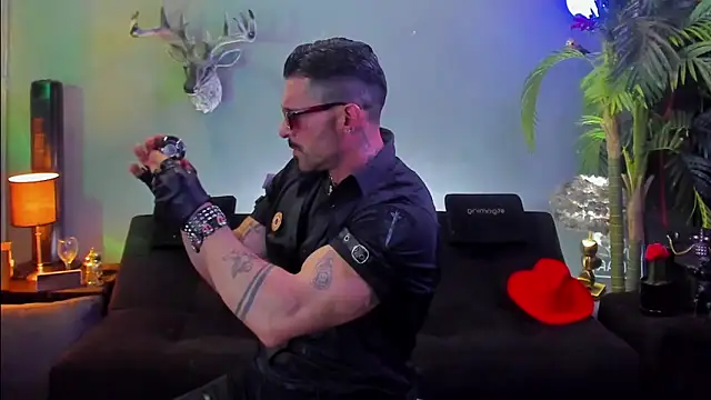 dennis cox1 online show from April 21, 2026, 10:21 am