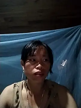   Ngoc20   online show from September 18, 2025, 5:09 am