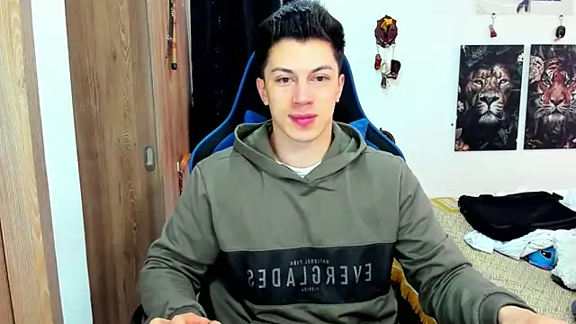 javiersexymann online show from December 13, 2024, 4:49 pm