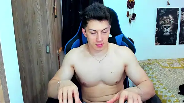 javiersexymann online show from December 15, 2024, 8:58 pm