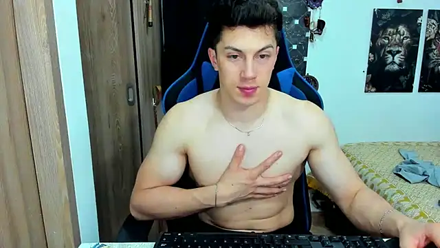 javiersexymann online show from December 18, 2024, 10:57 pm