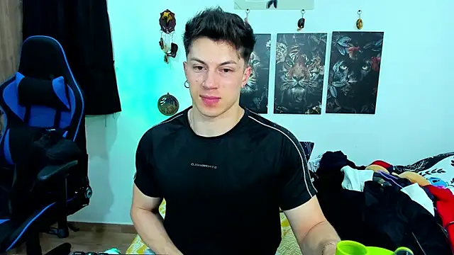 javiersexymann online show from January 26, 2025, 12:37 am