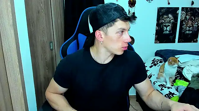 javiersexymann online show from February 19, 2025, 5:27 am