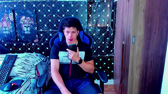 javiersexymann online show from January 8, 2026, 5:15 pm