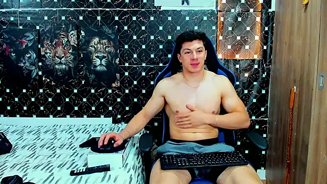 Snapshot of javiersexymann chatting on May 18, 2026, 4:35 pm javiersexymann online show from May 18, 2026, 4:35 pm