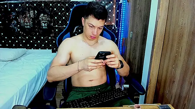 Snapshot of javiersexymann chatting on July 27, 2026, 4:36 pm javiersexymann online show from July 27, 2026, 4:36 pm