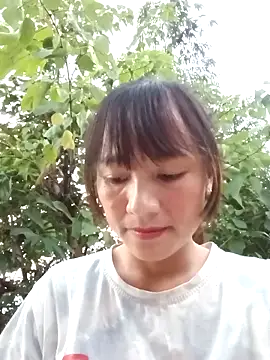 Mini3333 online show from October 11, 2025, 10:47 am