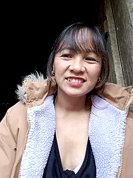 Mini3333 online show from October 26, 2025, 12:27 am