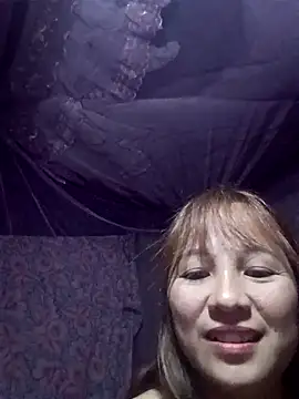 Mini3333 online show from March 10, 2026, 1:05 pm