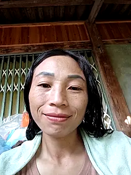 lucybaby00 online show from September 14, 2025, 9:52 am