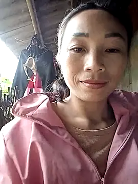 lucybaby00 online show from November 9, 2025, 8:45 am