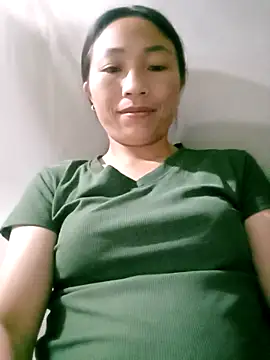 Snapshot of lucybaby00 chatting on May 5, 2026, 10:51 pm lucybaby00 online show from May 5, 2026, 10:51 pm
