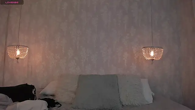 shumy angels online show from September 16, 2025, 3:07 am