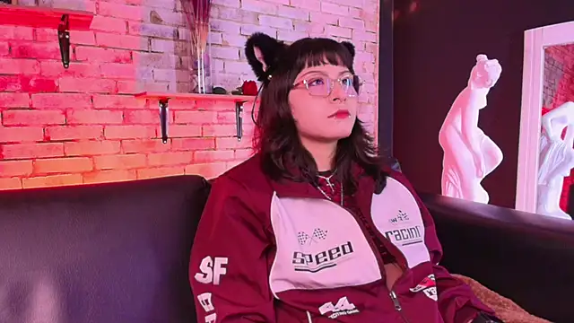 kitty malach online show from March 24, 2026, 3:33 am