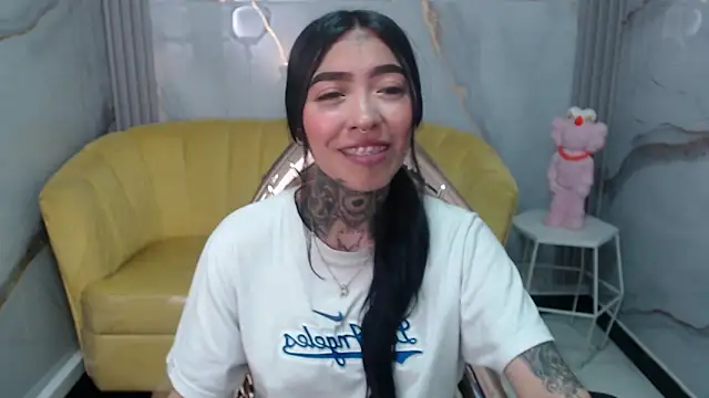 Ashley Blum v online show from September 10, 2025, 7:36 pm