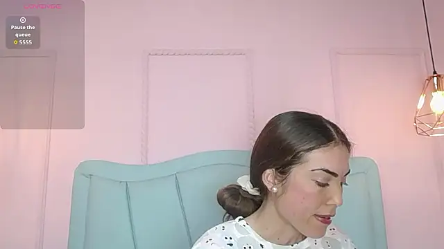 danna7cute online show from January 10, 2026, 9:05 pm