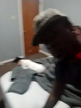 Snapshot of Dick2long87 chatting on November 30, 2025, 1:20 am Dick2long87 online show from November 30, 2025, 1:20 am