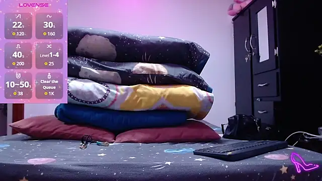 AllysonStonne online show from December 21, 2025, 11:56 pm